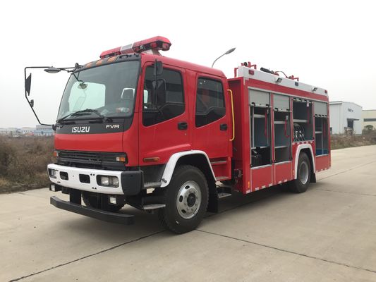 ISUZU 6 TON Ciudad camión de bomberos de espuma principal 177kw motor