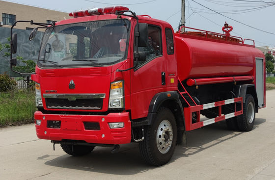 6 Wheeled 140HP Fire Department Rescue Trucks With 8000L Water Capacity
